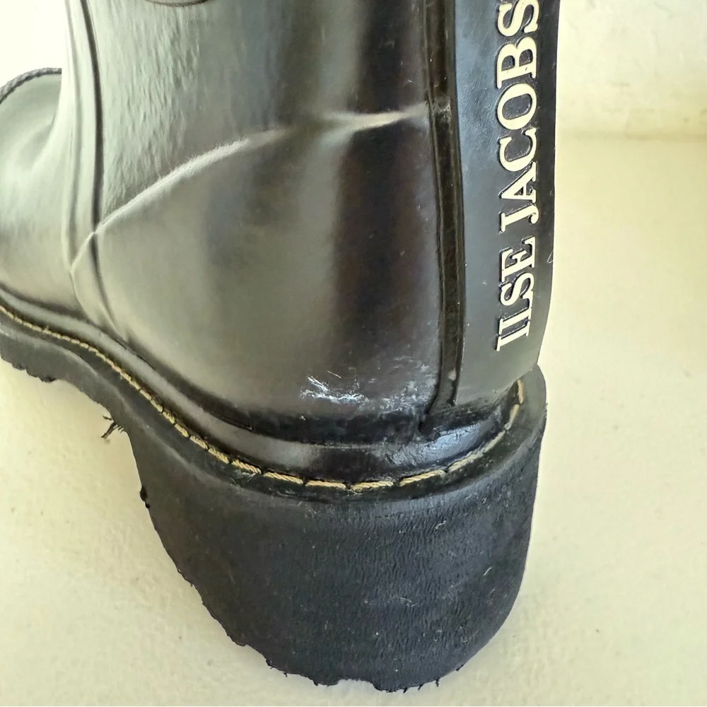 NEW ILSE JACOBSEN RUB 47 Short Black Rain boot with cosmetic flaw Size EU40 US10